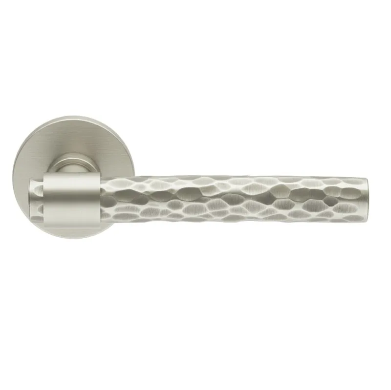Πόμολα Πόρτας ILAVIO χειρολαβές με ροζέτα 2761 Titanium Blair (Τεμάχιο (δεξί εξώπορτας))