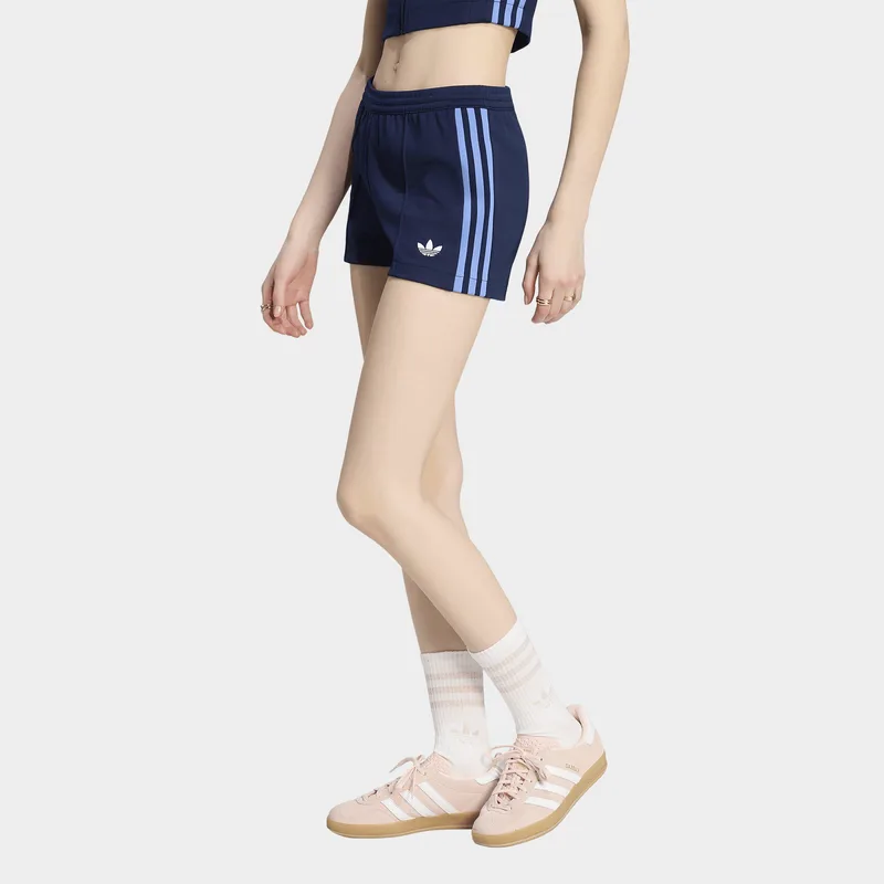 adidas Originals W Classic Shorts (9000285129_95977)