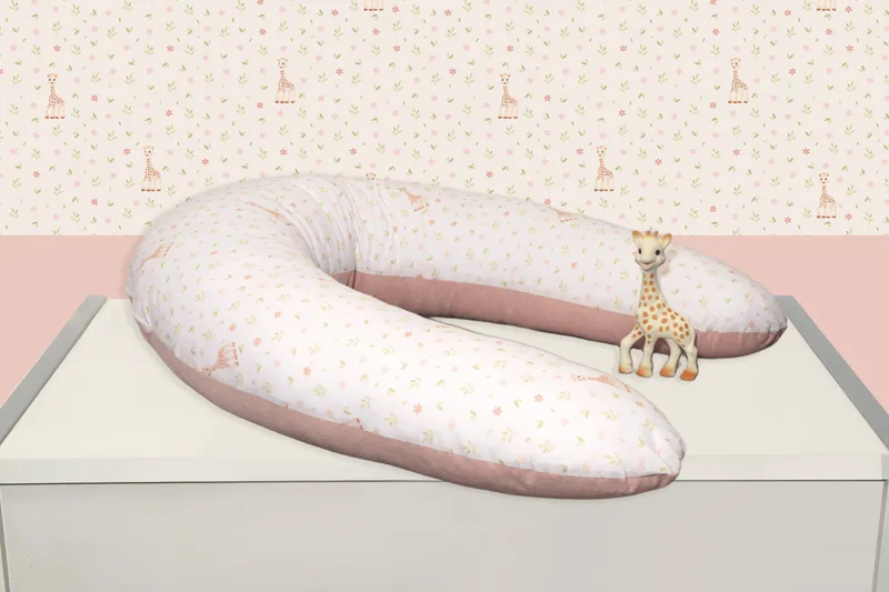 Μαξιλάρι Θηλασμού Design 502 με αφαιρούμενη θήκη - Sophie La Girafe