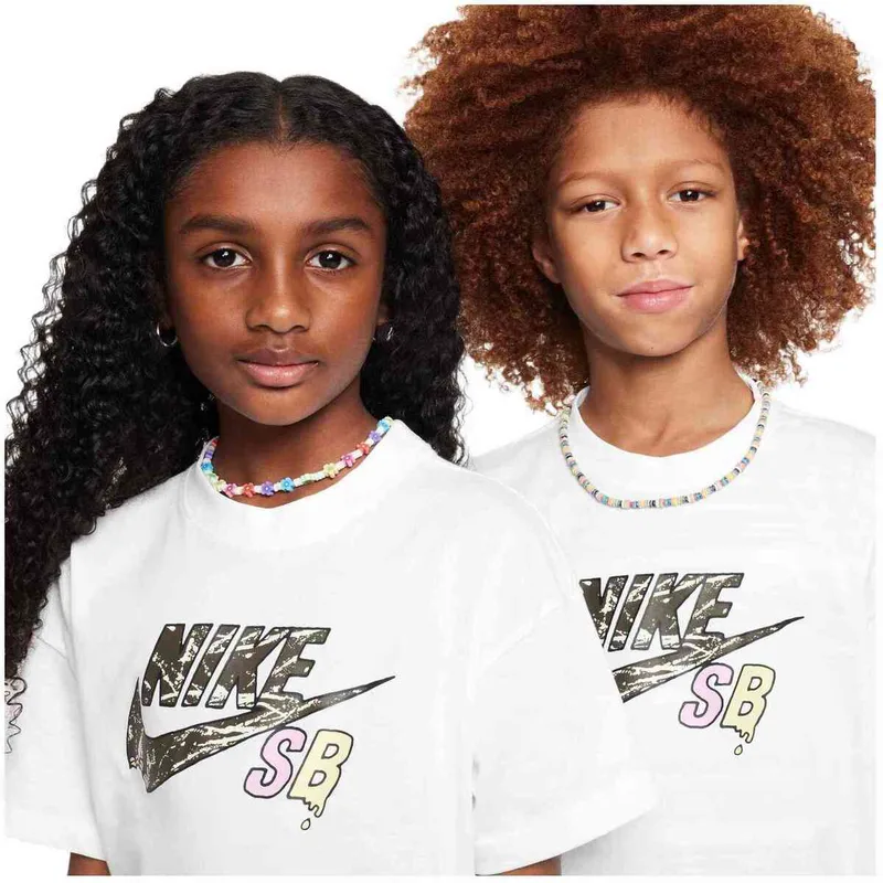 T-shirt με κοντά μανίκια Nike HM5841-100
