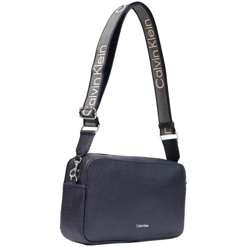 Τσάντα Calvin Klein Jeans WEBBING 2X STRAP LG CAMERA BAG LV04F3642G