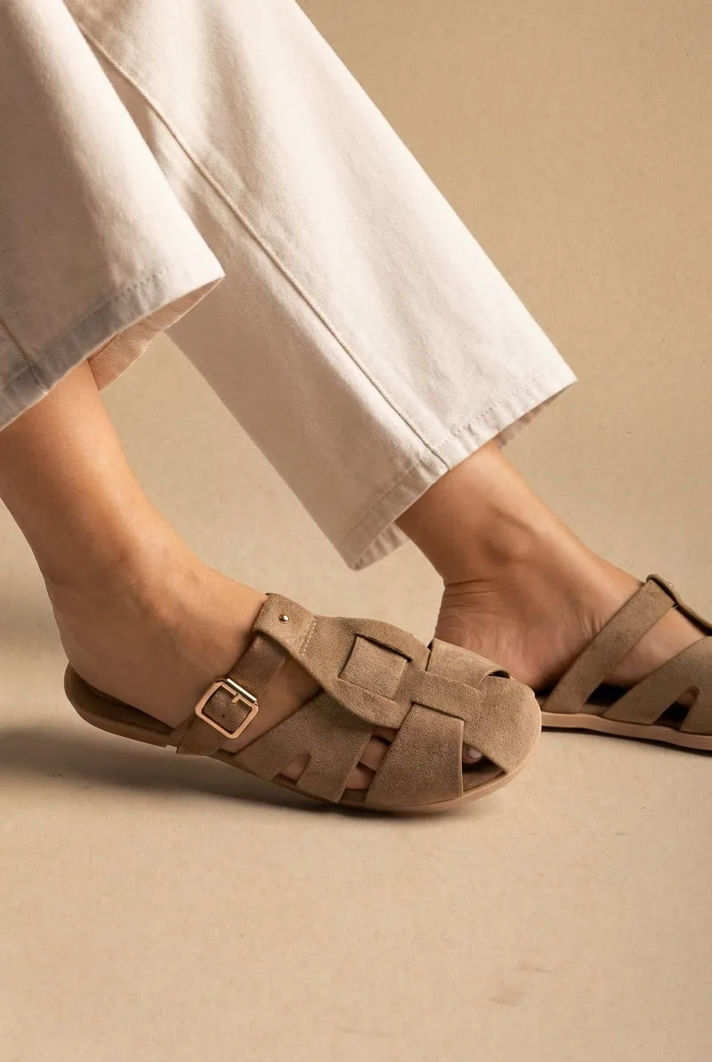 Ideal shoes Fisherman Mules - 9783 - Λαδί Σουέτ