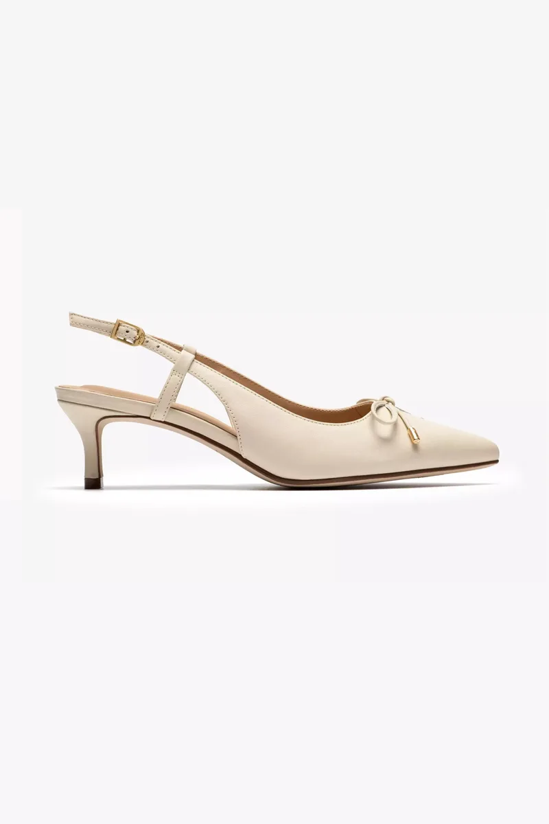 Clarks γυναικείες δερμάτινες γόβες slingback ''Zarey Bow'' - 26186492 Εκρού