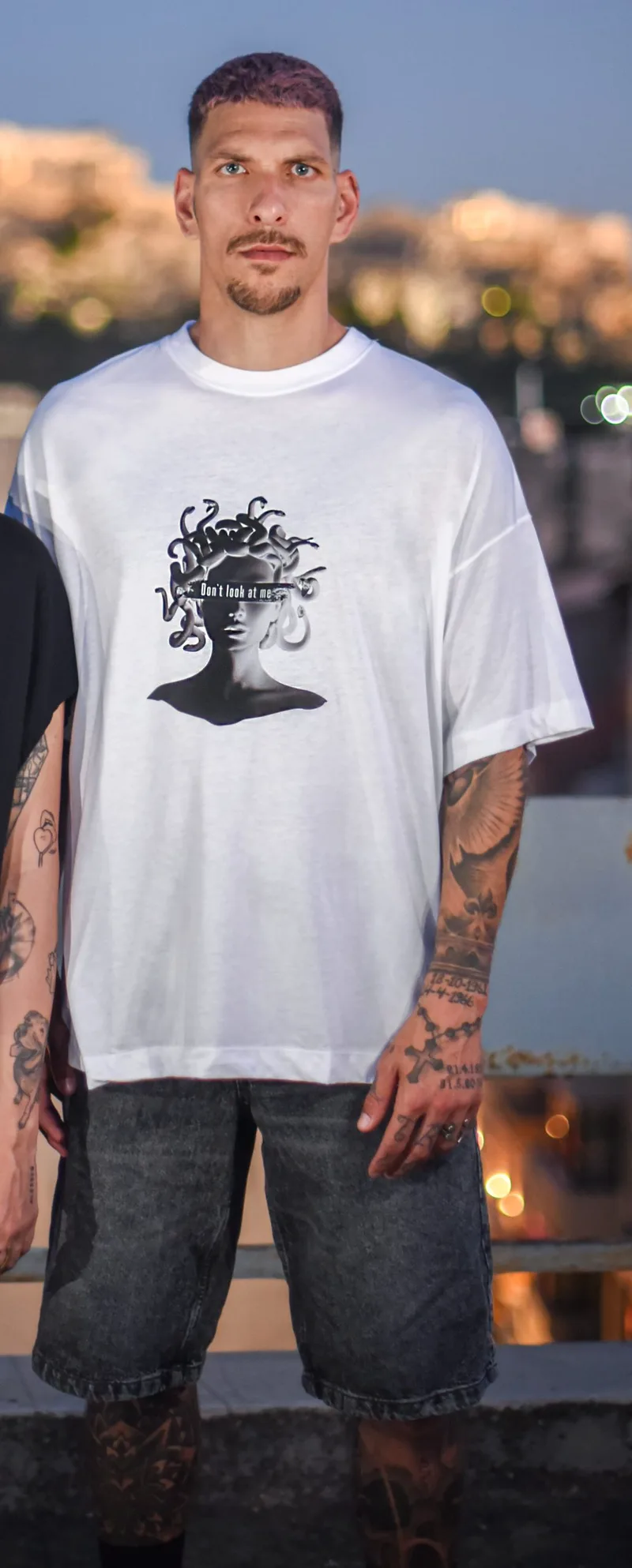 Oversized White T-Shirt Don't Look At Me Medusa