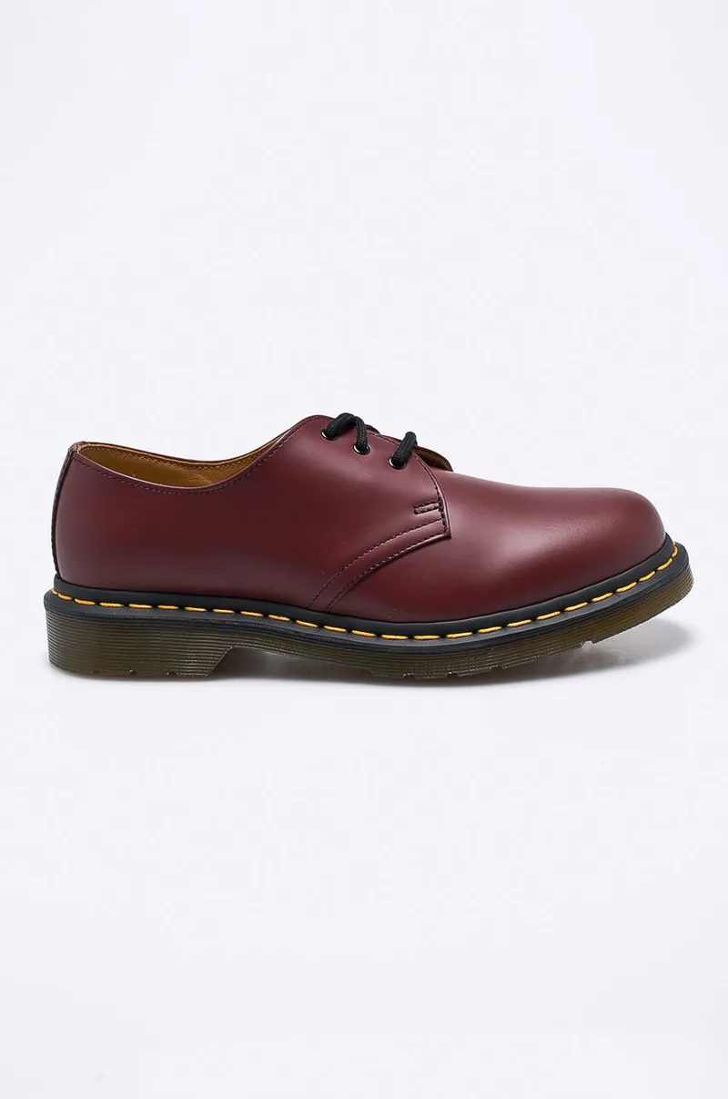 Δερμάτινα κλειστά παπούτσια Dr. Martens