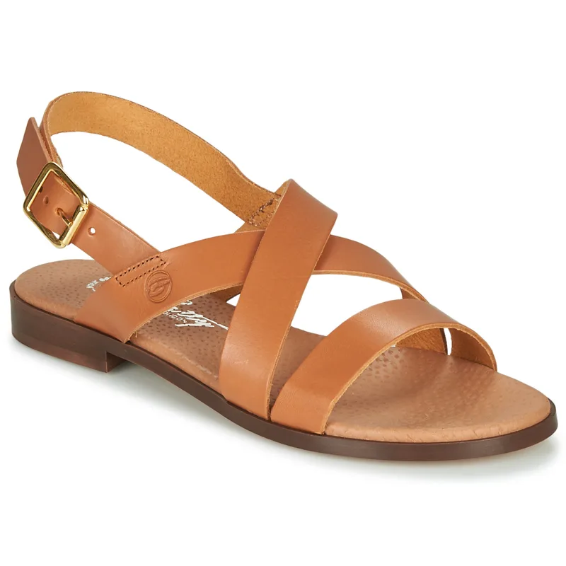 Σανδάλια χωρίς τακούνι Betty London MADI