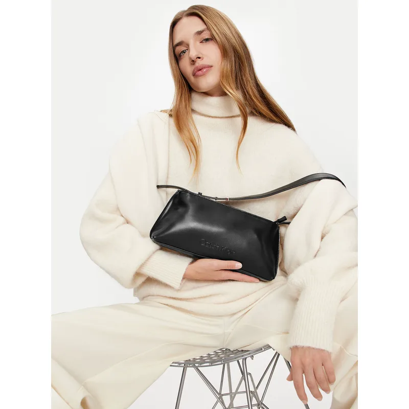 Τσάντα Calvin Klein Embossed Logo K60K612550 Μαύρο