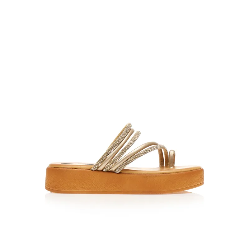Flatforms TSOUKALAS χρυσά δερματίνη με λουράκια από στρας και σχέδιο δαχτυλίδι ΧΡΥΣΟ