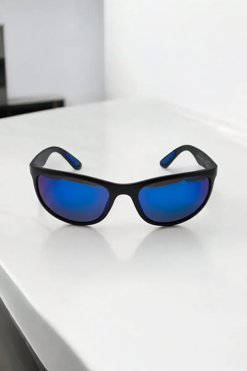 ΓΥΑΛΙΑ ΗΛΙΟΥ POLARIZED WAYFARER STYLE ΜΑΥΡΟ ΜΑΤ ΜΕ ΜΠΛΕ ΚΑΘΡΕΠΤΗ ΦΑΚΟ
