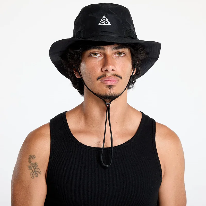 Καπέλο Nike Apex Storm-FIT Bucket Hat Black/ Reflective Silver S