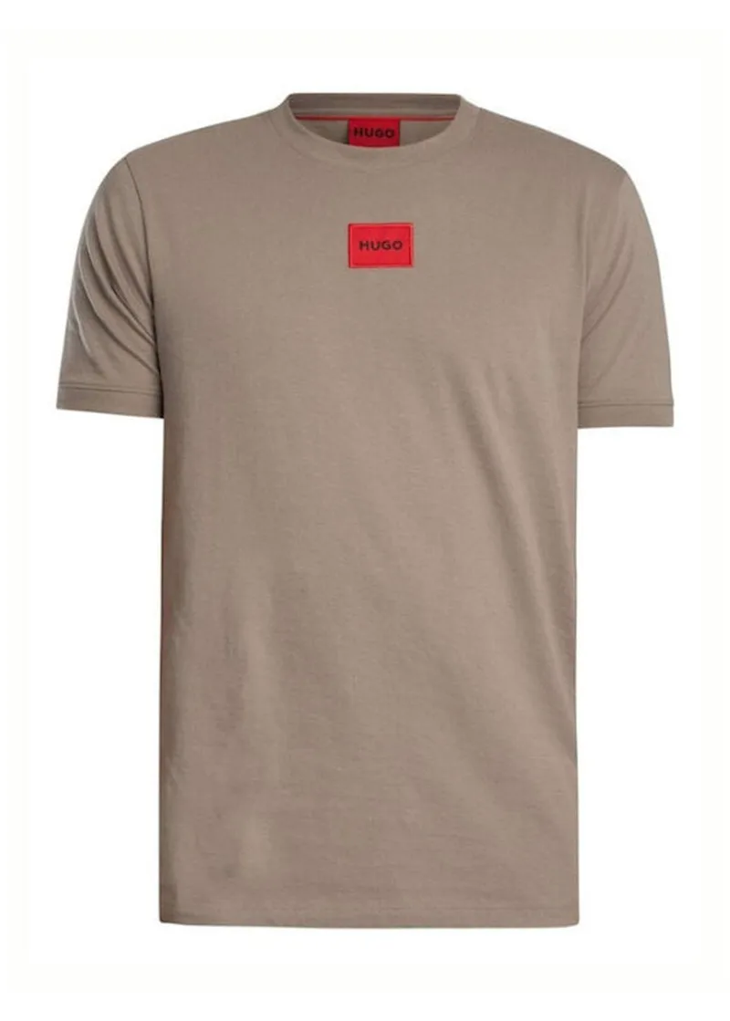 ΑΝΔΡΙΚΟ T-SHIRT HUGO DIRAGOLINO212 ΚΟΝΤΟΜΑΝΙΚΟ ΑΝΟΙΧΤΟ ΚΑΦΕ
