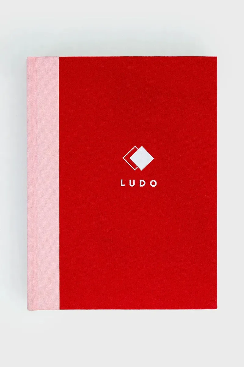 Επιτραπέζιο παιχνίδι - ludo Luckies of London The Games Library: Ludo In A Book