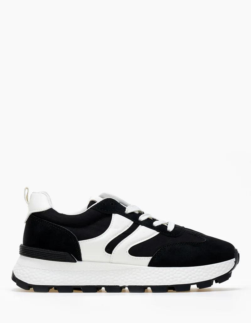 Γυναικεία sneakers με διχρωμία - Μαύρο