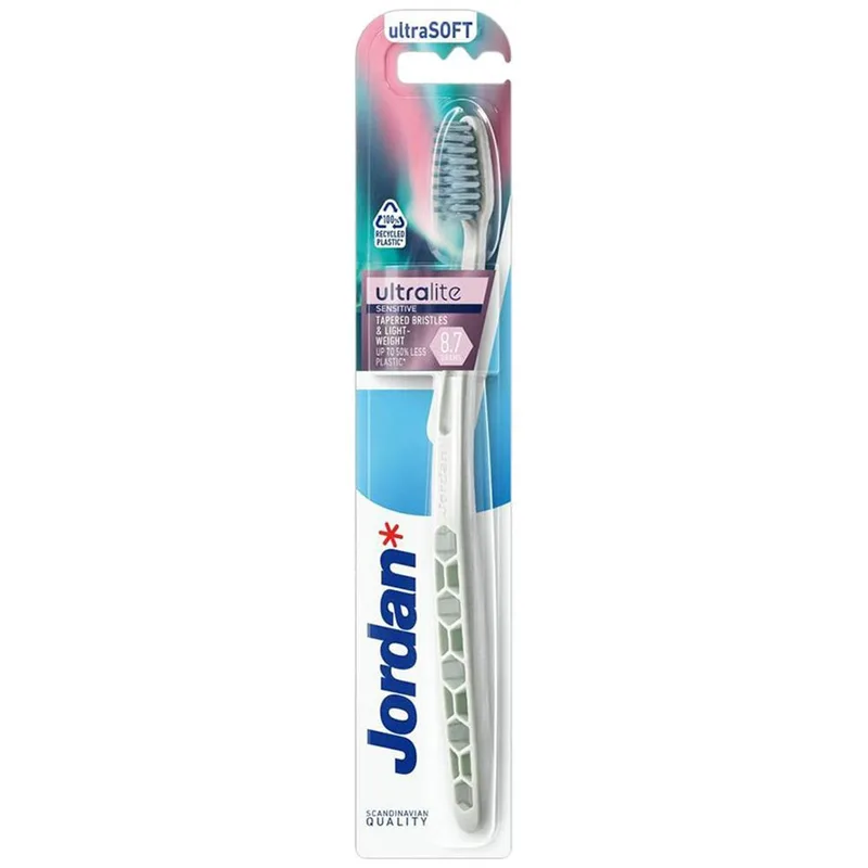 Jordan Ultralite Toothbrush Soft 1 Τεμάχιο Μαλακή Οδοντόβουρτσα για Βαθύ Καθαρισμό με Εξαιρετικά Λεπτές Ίνες Κωδ 310094 - Ανοιχτό Πράσινο