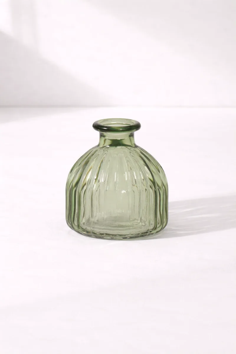 Βαζο Απο Χρωματιστο Γυαλι Σε Σχημα Καμπανας 8x8x8.5cm Πράσινο Kaeming