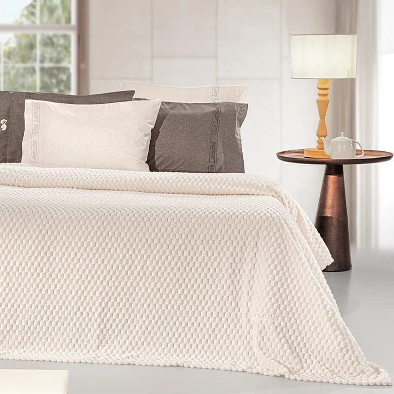 Κουβέρτα Fleece Υπέρδιπλη (220x240) + Διακοσμητική Μαξιλαροθήκη (Σετ) Guy Laroche Smoothie Ivory