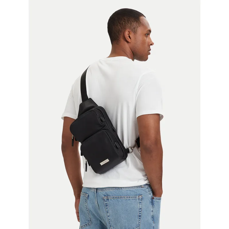 Τσαντάκι Calvin Klein Clean Square LV04D3377G Μαύρο