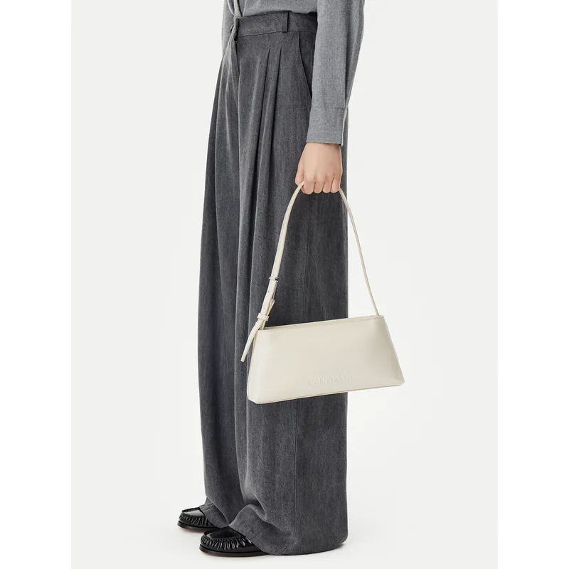 Τσάντα Calvin Klein Embossed Logo Shoulder Bag K60K612550 Εκρού