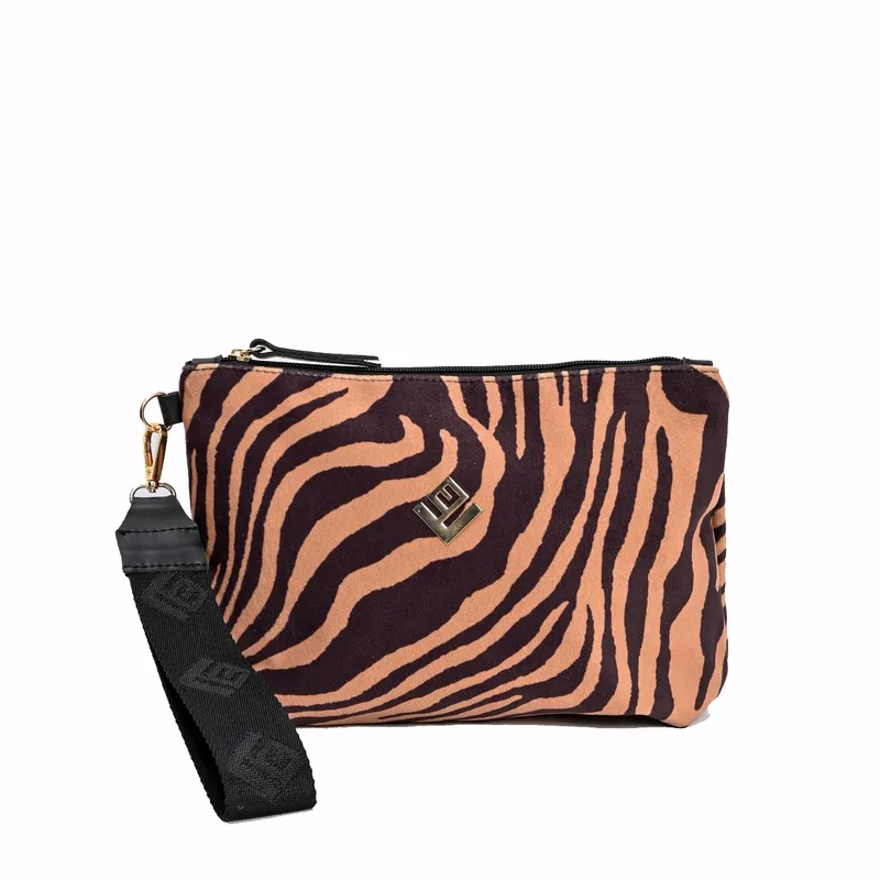 Lovely Handmade Τσάντα χειρός – Necessaire Feral Zebra