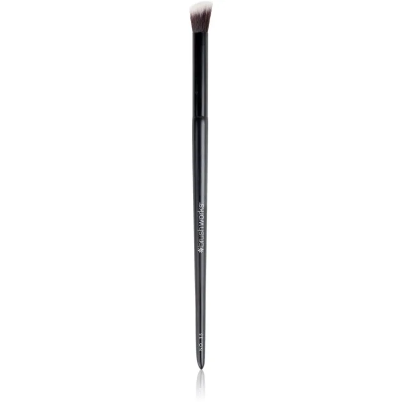 Brushworks Angled Blending λοξό πινέλο για σκιές ματιών τύπος NO. 15 1 τμχ