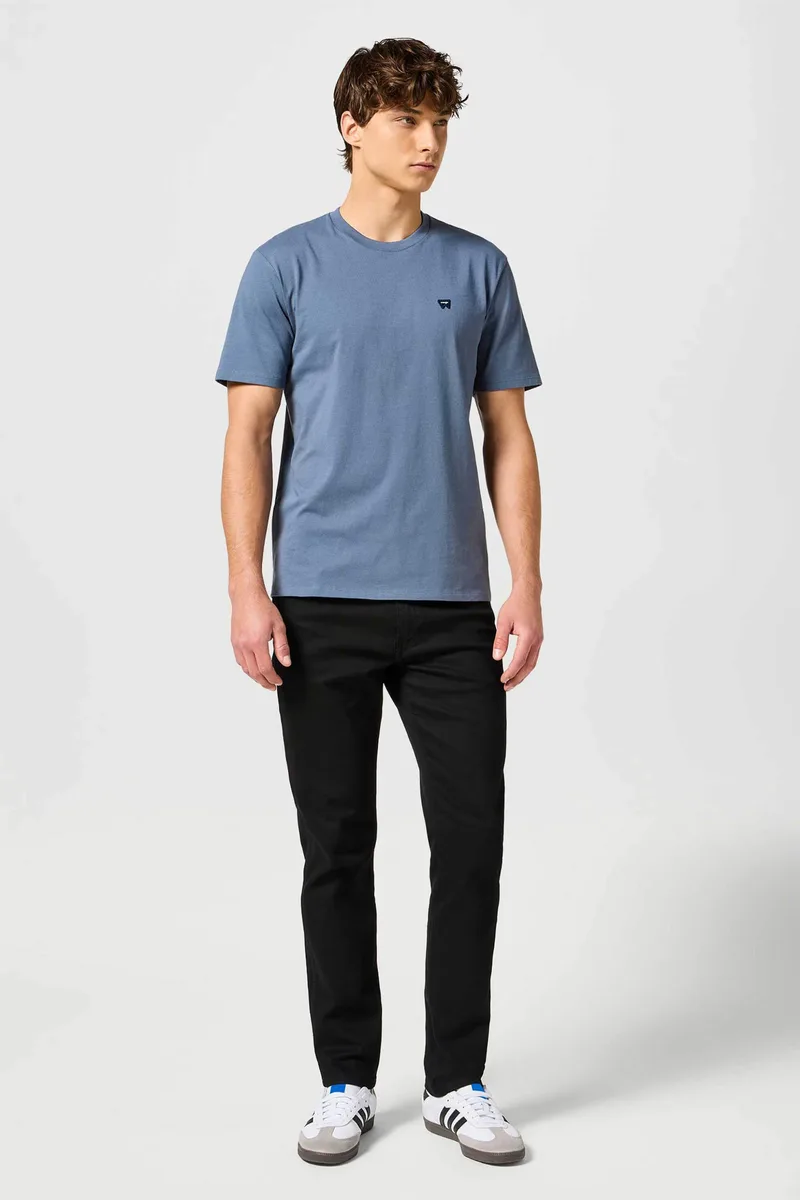 Wrangler® ανδρικό παντελόνι πεντάτσεπο με logo patch "Larston" Slim Fit - 112356815-** Μαύρο