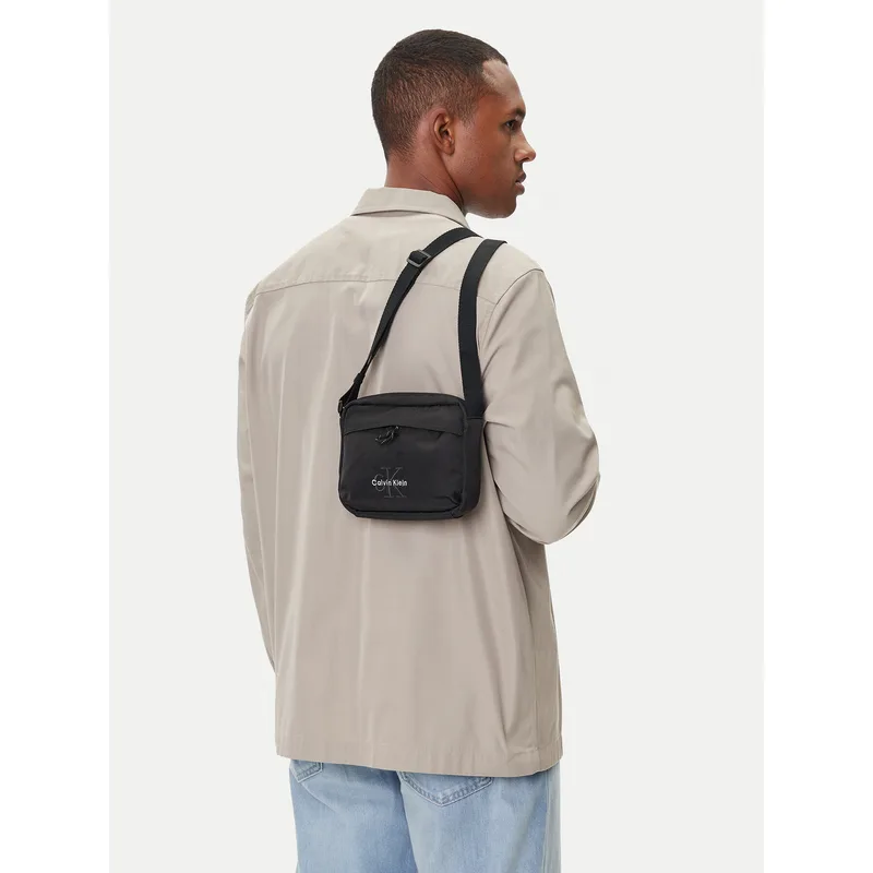Τσαντάκι Calvin Klein Bold Camera Bag LV04D3117G Μαύρο