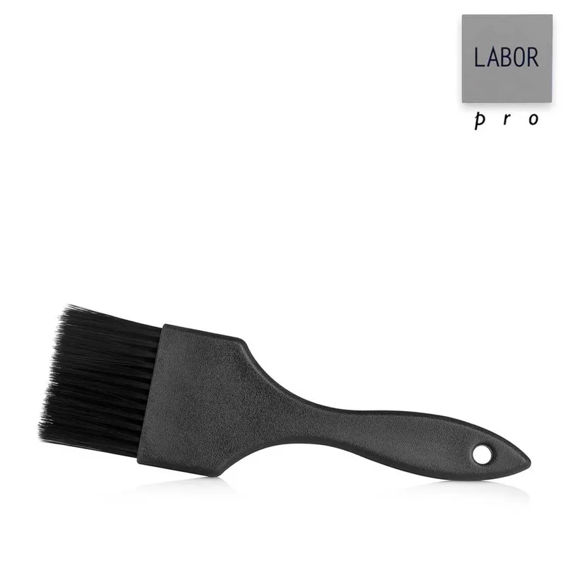 Wide color brush with smooth frayed bristles for hair color