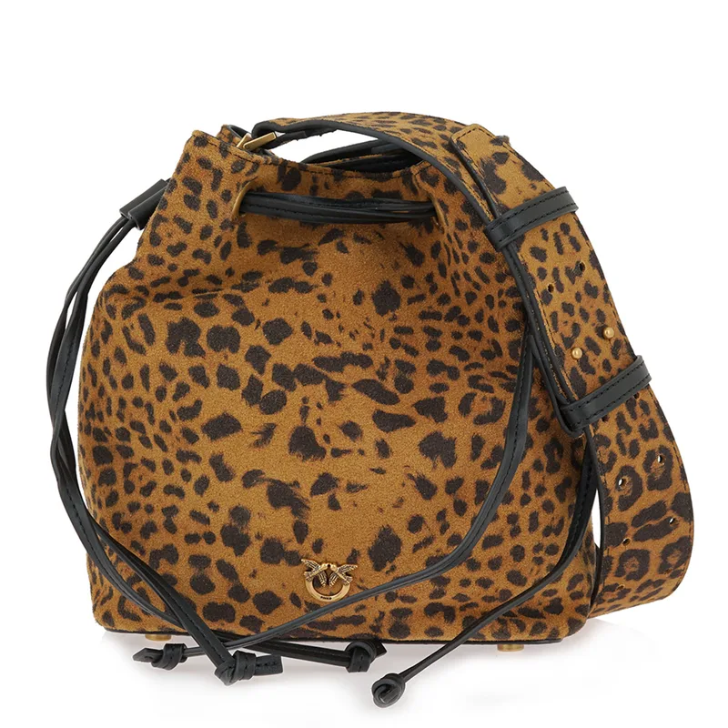 ΤΣΑΝΤΑ ΠΟΥΓΚΙ/BUCKET BAG σχέδιο: V684E1039