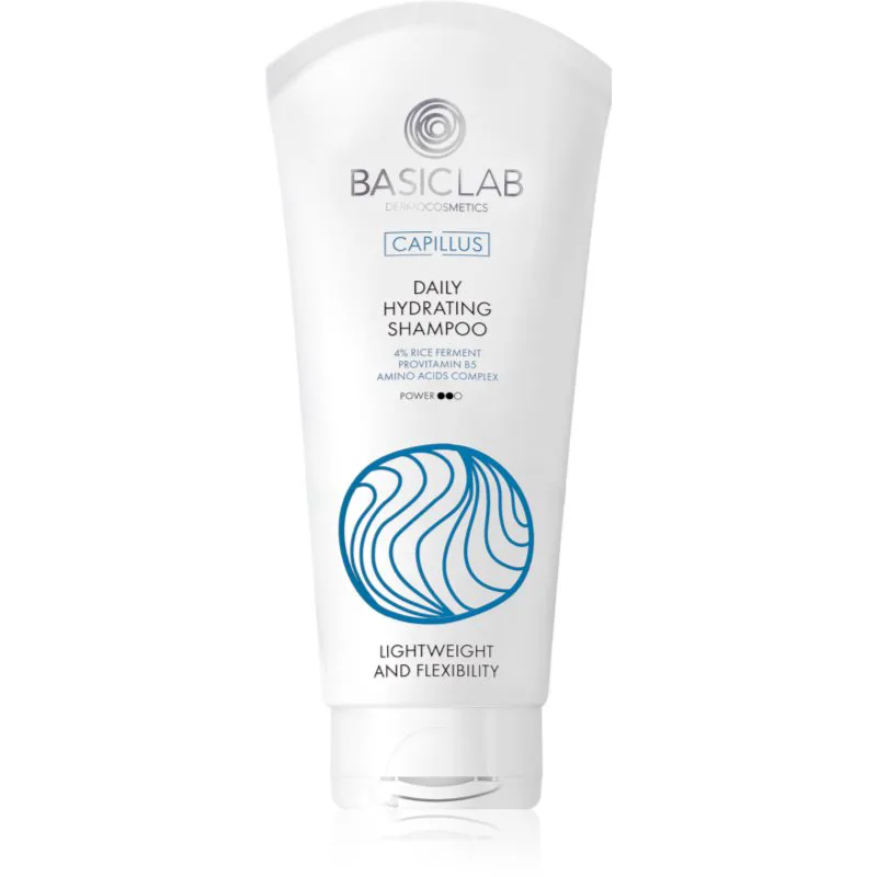 BasicLab Dermocosmetics Capillus απαλό καθαριστικό σαμπουάν για ξηρό και ευαίσθητο δέρμα της κεφλής 100 ml