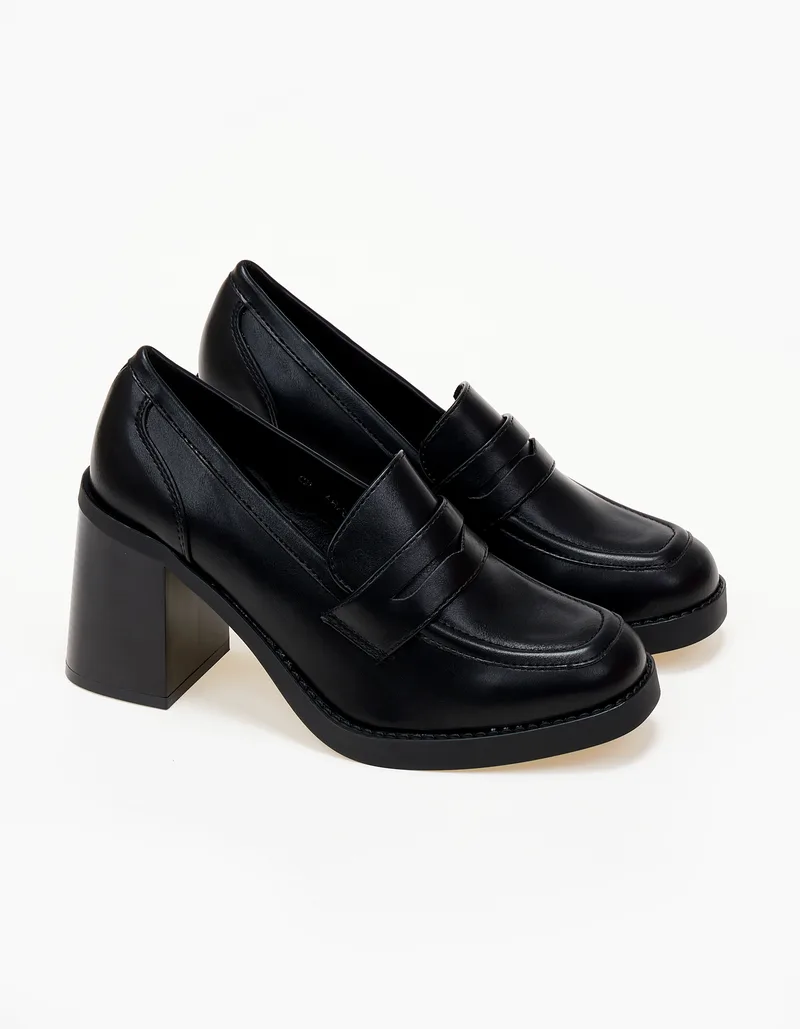 Loafers με ψηλό τακούνι - Μαύρο