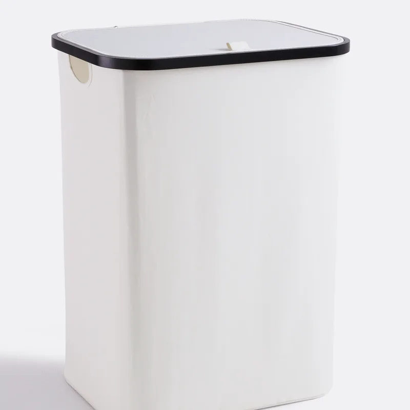 Καλάθι απλύτων σε μαύρο και άσπρο Μ33xΠ44xΥ60cm