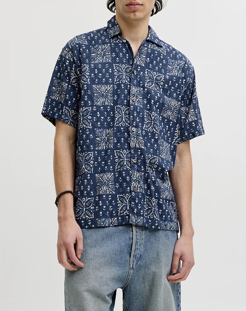 JACK&JONES JPRBLULYON PRINT DOBBY S/S SHIRT SN 12291968-Sky CaptainAOP:REALXFIT NavyBlue