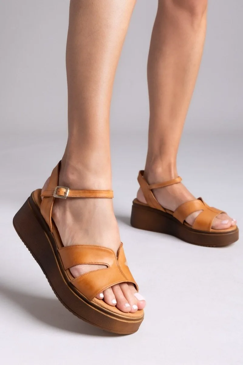 TFP Leather Flatform Sandals - M918 - Tan