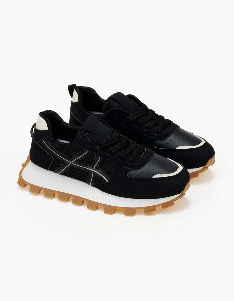 Sneakers με τρακτερωτή σόλα - Μαύρο