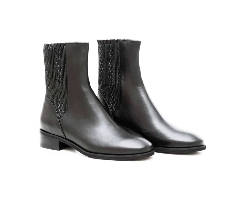 Δερμάτινα Μποτάκια Art 20FW10 Black