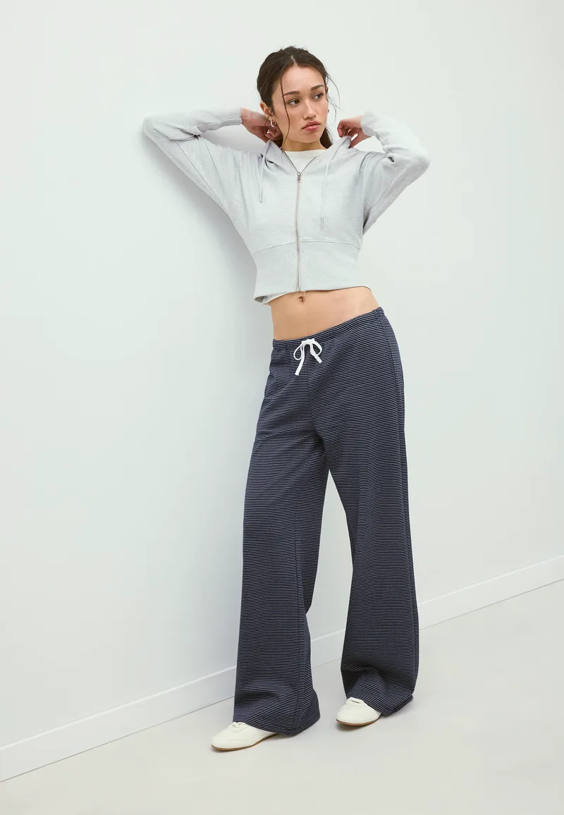 Stradivarius Jogger Παντελόνι Φαρδύ Μπαντζάκι Ρίγες Σκούρο Μπλε Xs