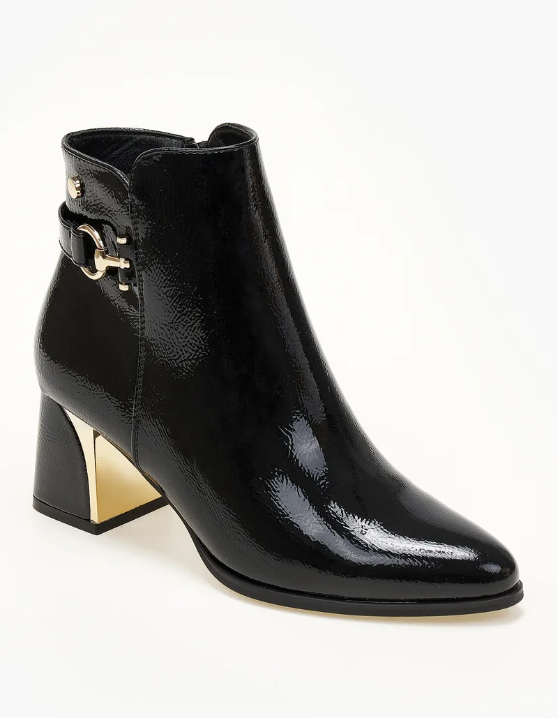 Λουστρίνι ankle boots με χρυσές λεπτομέρεις - Μαύρο