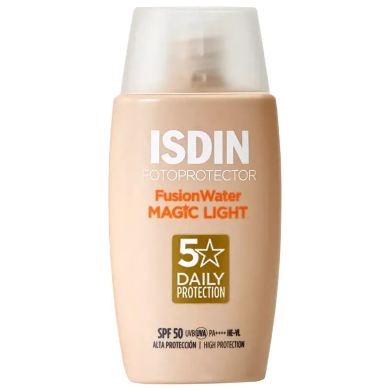 Isdin Fotoprotector 5 Daily Protection Fusion Water Magic Light Spf50 Αντηλιακό Προσώπου με Εξαιρετικά Ανάλαφρη Υφή & Χρώμα που Ομαλοποιεί τον Χρωματικό Τόνο του Δέρματος 50ml