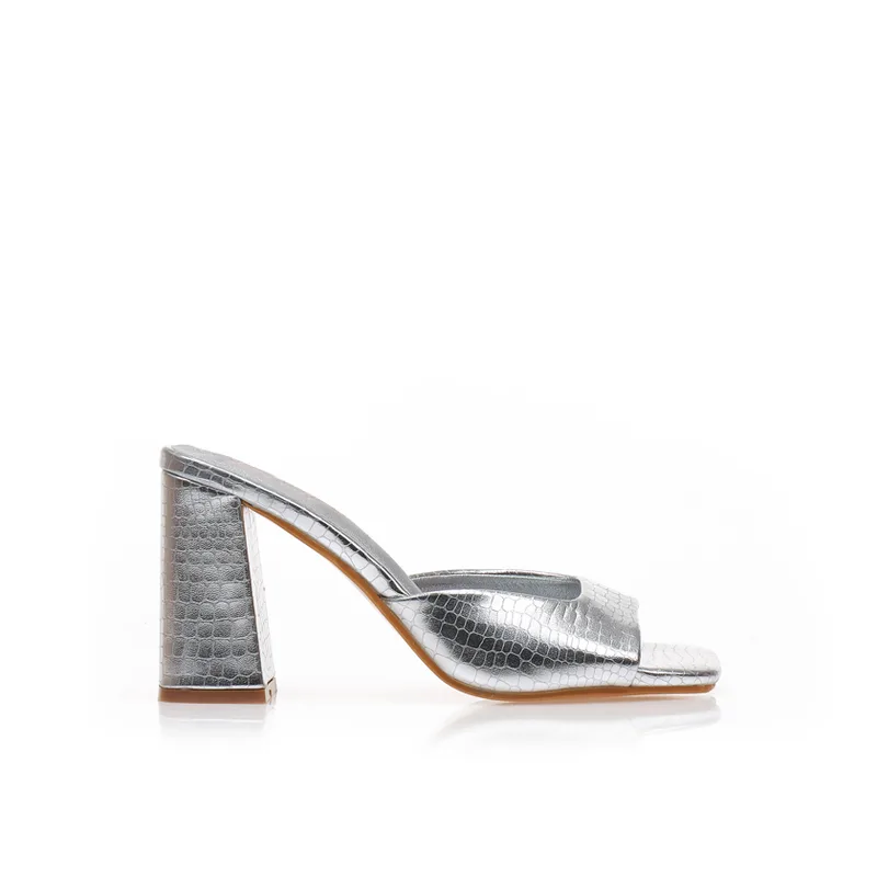 Mules ασημί δερματίνη με εφέ animal print ΑΣΗΜΙ