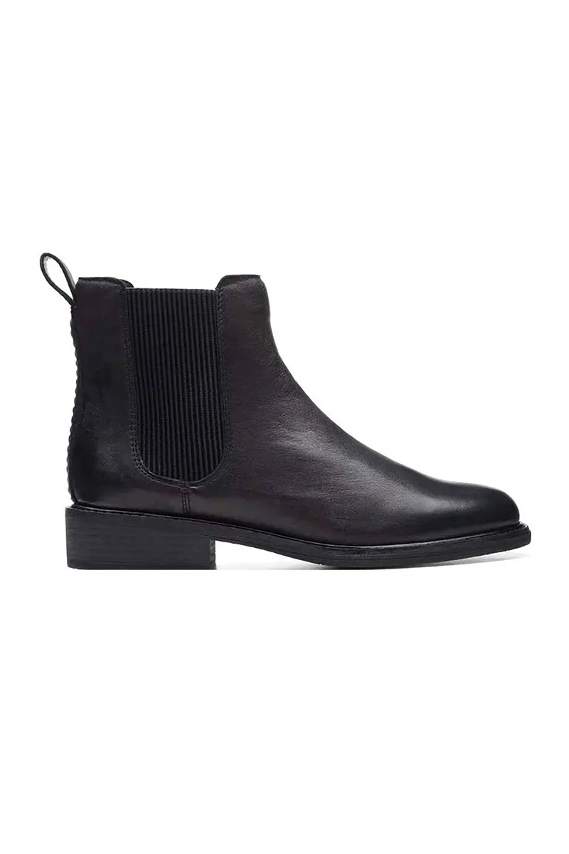 Clarks γυναικεία μονόχρωμα μποτάκια "Cologne Arlo 2" - 26174767 Μαύρο