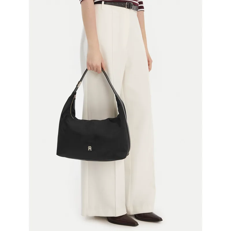 Τσάντα Tommy Hilfiger Th Go Hobo Nylon AW0AW18229 Μαύρο