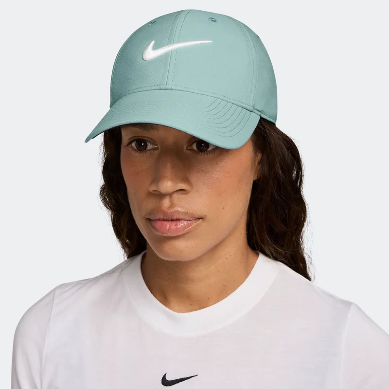 Nike Dri-FIT Club Structured Swoosh Cap