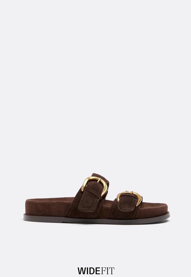 Stradivarius Wide Fit. Φλατ Δερμάτινα Πέδιλα Με Αγκράφες Καφέ 38