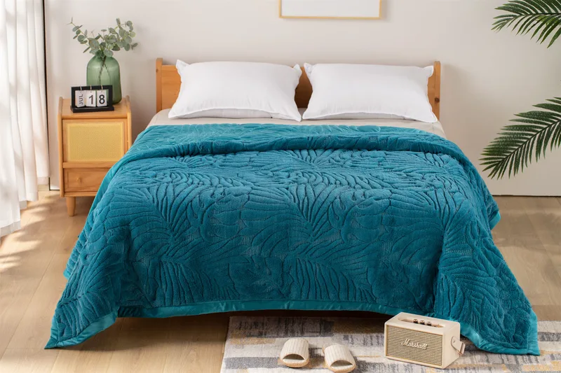 Κουβέρτα βελουτέ King Size 240x260 Lucia 3-Lake Blue