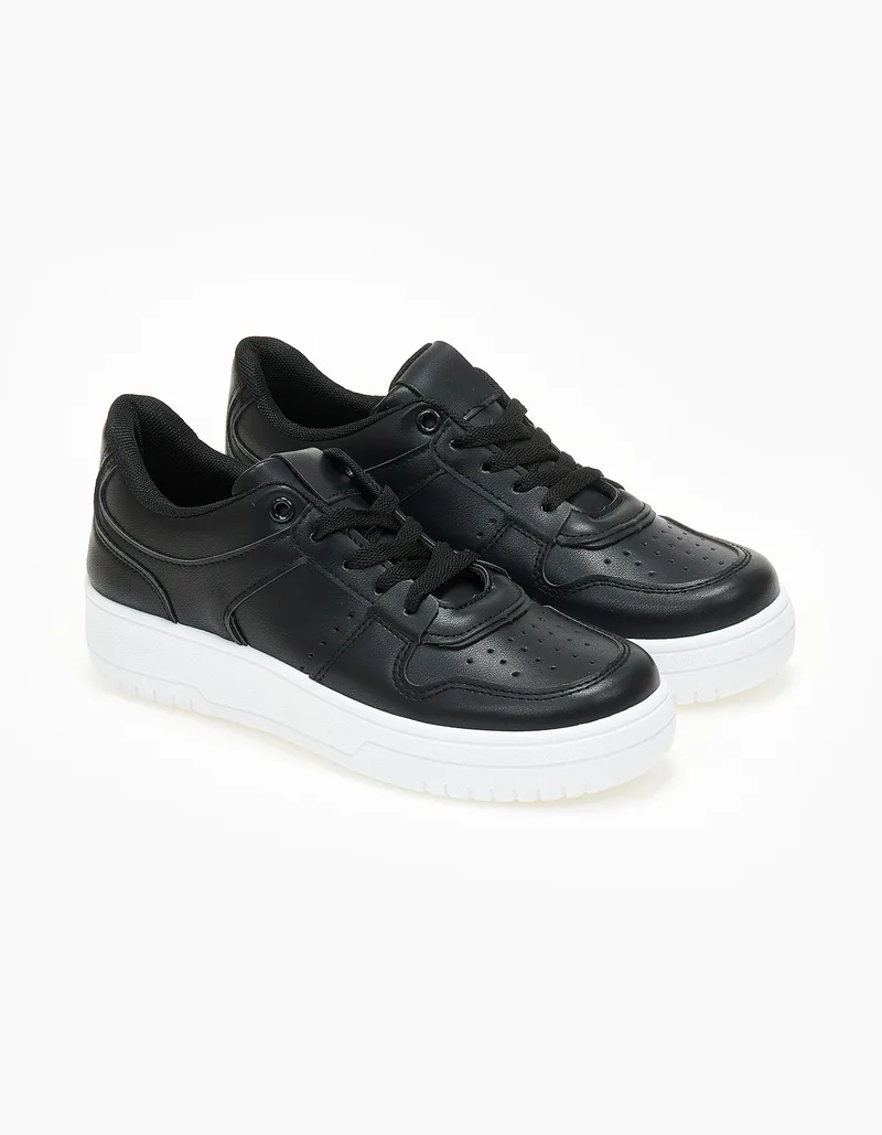 Sneakers σε συνδυασμό χρωμάτων - Μαύρο