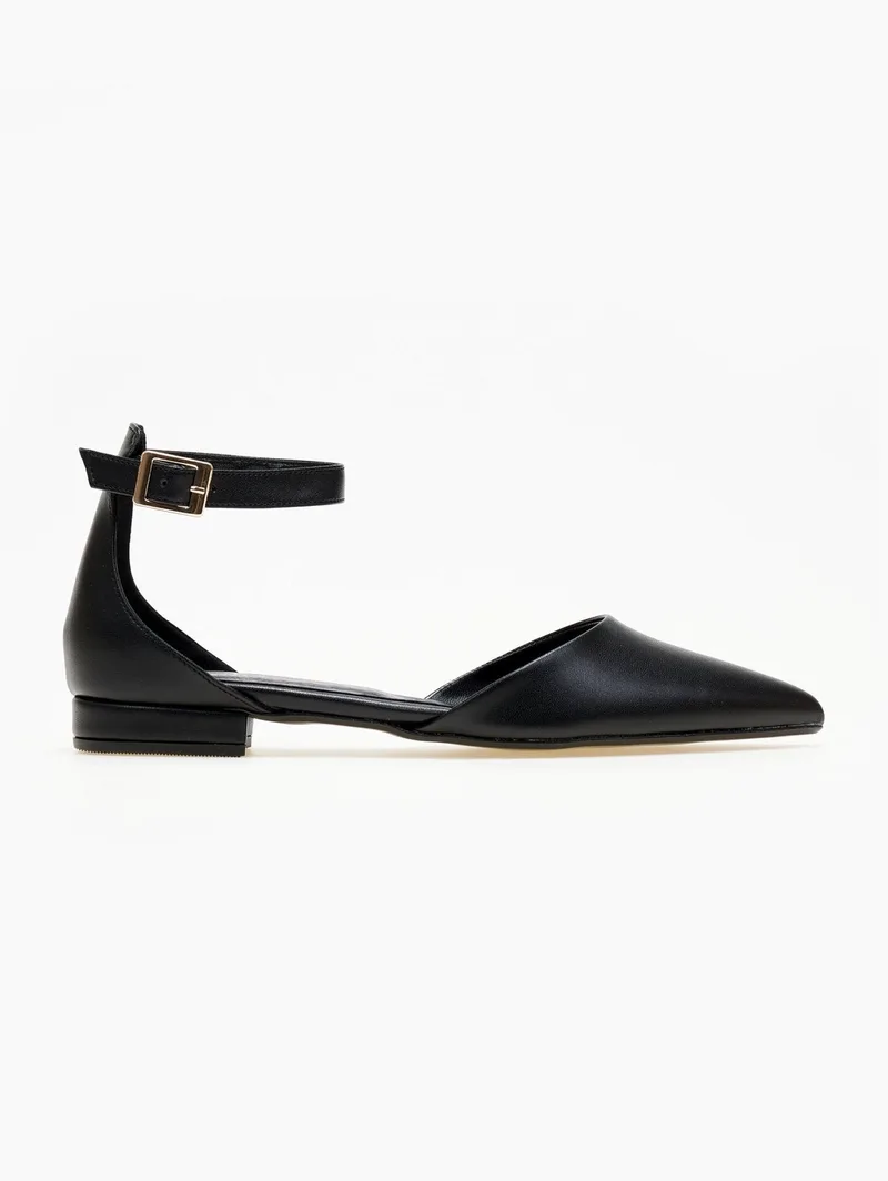TFP Pointed Ballerinas with Ankle Strap - 120 (ματ) - Black