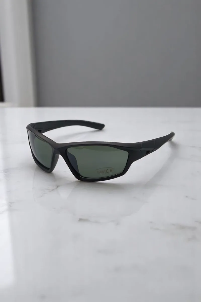 ΓΥΑΛΙΑ ΗΛΙΟΥ SPORT STYLE ΜΑΥΡΟ ΜΑΤ ΜΕ ΗΜΙΔΙΑΦΑΝΟ ΠΡΑΣΙΝΟ ΦΑΚΟ