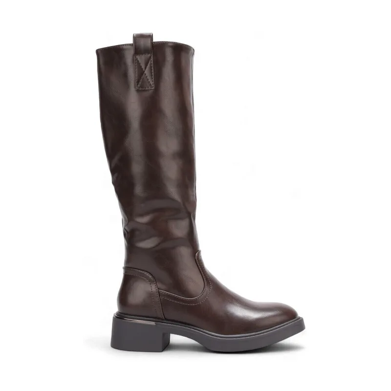 Μπότες με τακούνι La Modeuse 76672_P181646