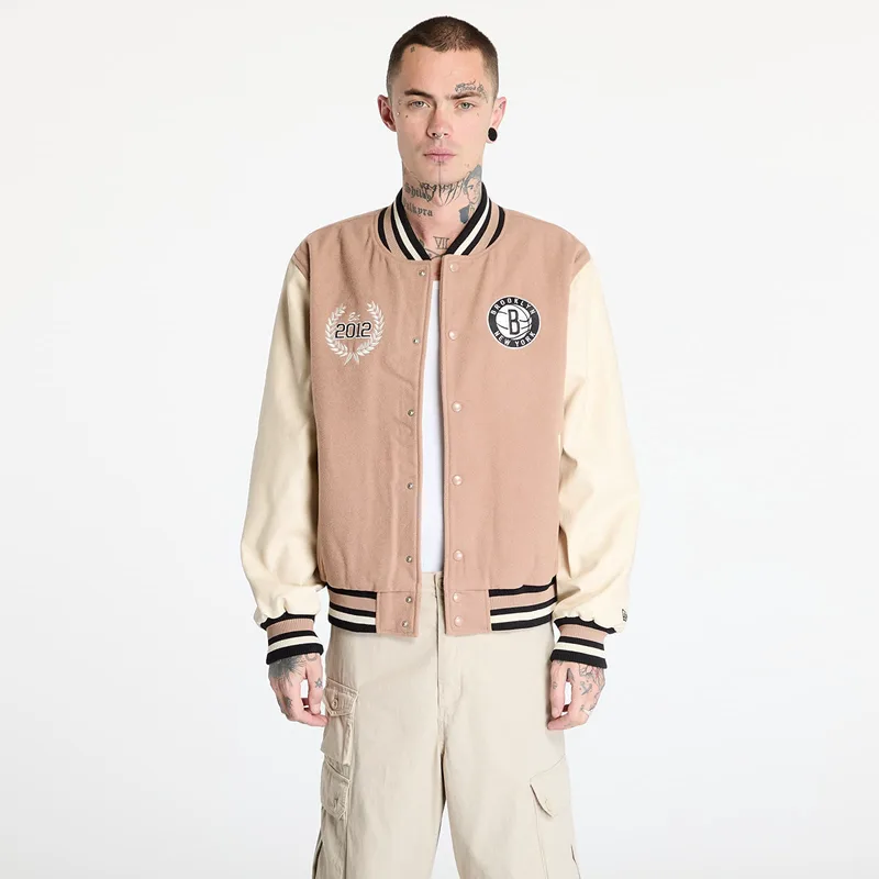 Bomber New Era Brooklyn Nets NBA Lifestyle Μπεζ Varsity Jacket UNISEX Μπεζ L