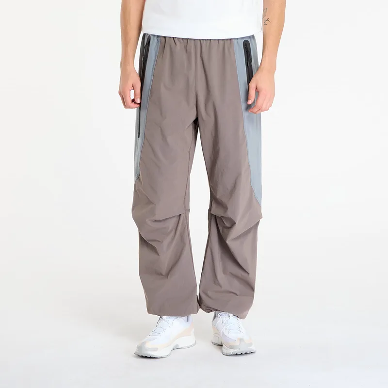 Παντελόνια Nike Tech Men's Dri-FIT Woven Color-Block Oversized Pants Cave Stone/ Cool Grey/ Black M